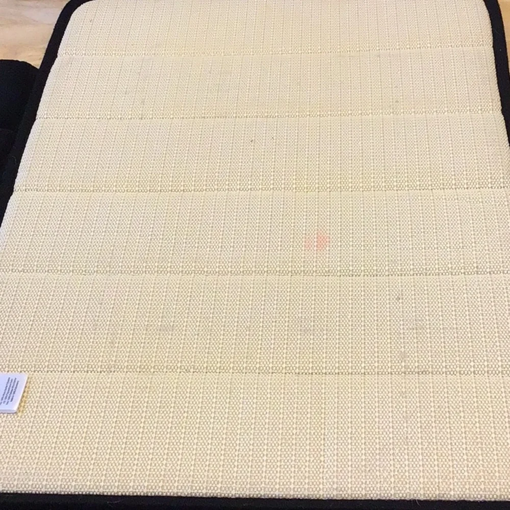 Bath / Sink me or foam mat some wear as shown, polish, sm hole, black